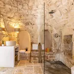 Trullo Acquaro By *