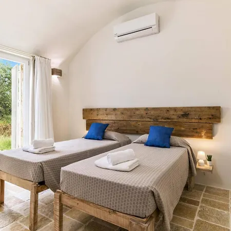 Trullo Acquaro By