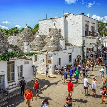 Trullo Acquaro By *
